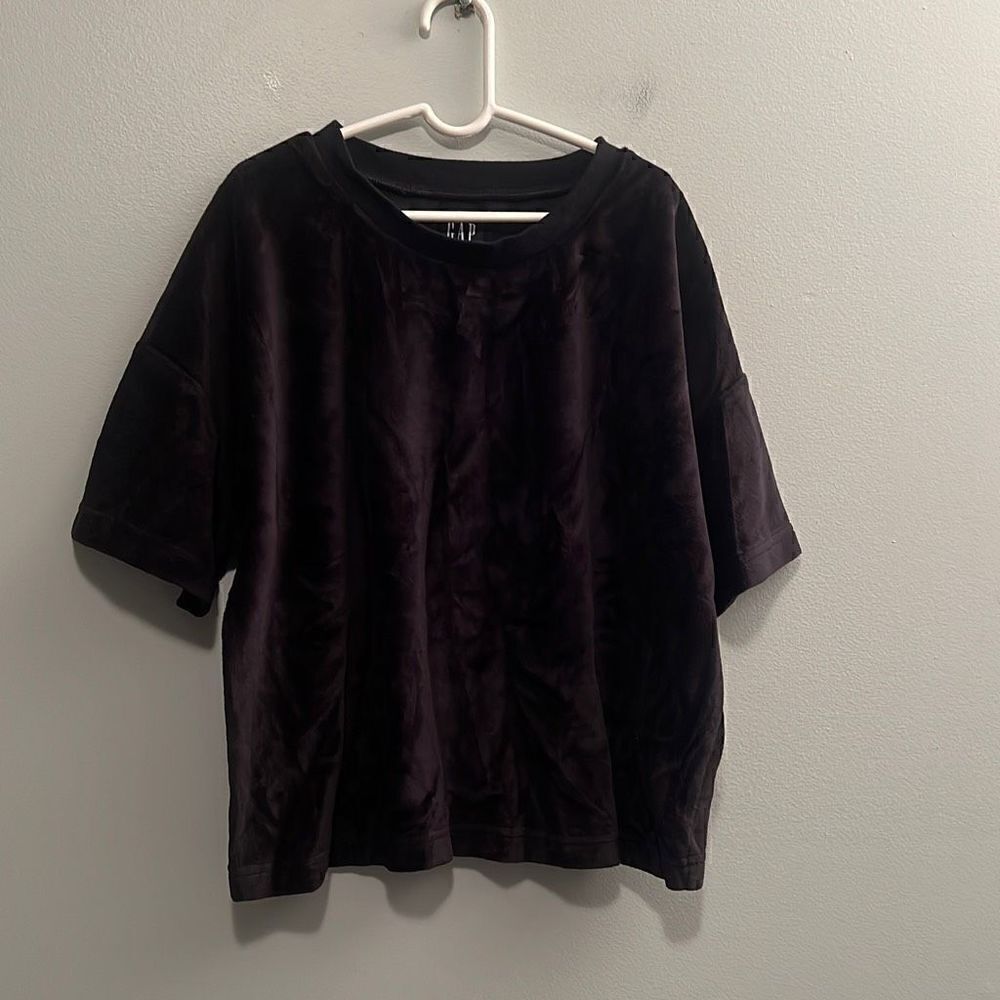 Gap Women's Velvet Velour Short Sleeve Crew Neck Top